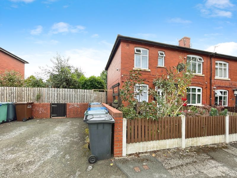 Property photo 1 of 17 External