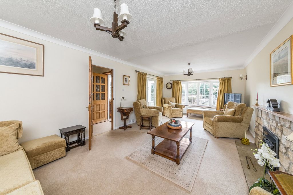 Property photo 3 of 29