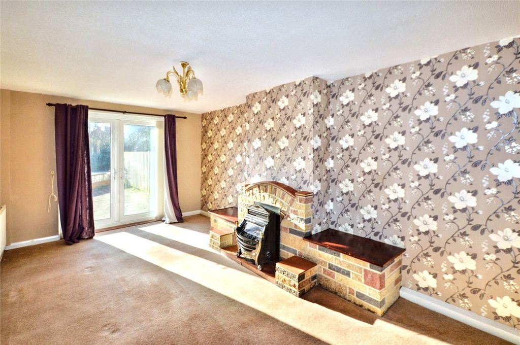 Property photo 3 of 12 Picture No. 06