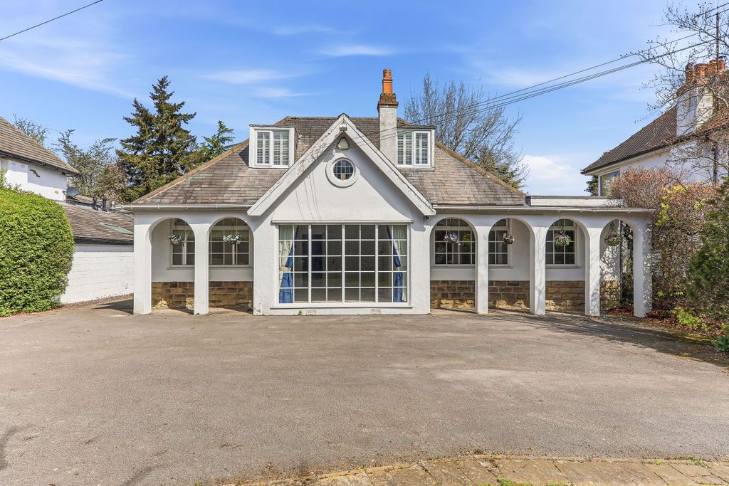 Property photo 1 of 43