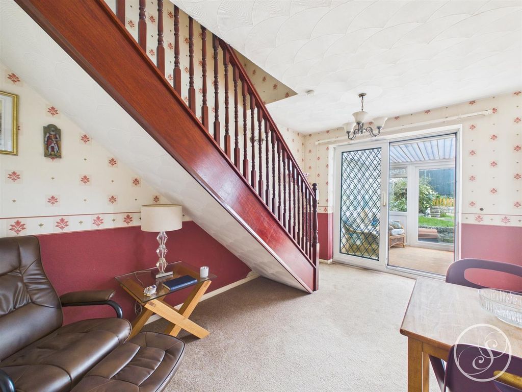 Property photo 3 of 22 Dining Room