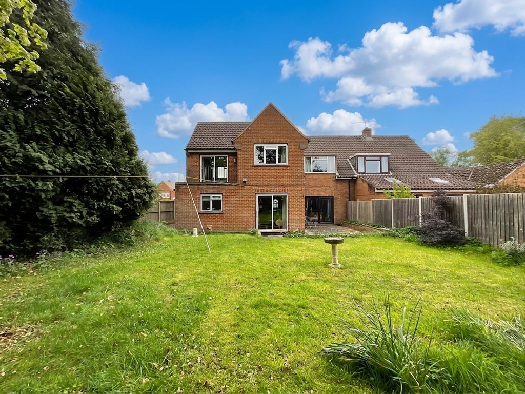 Property photo 3 of 33