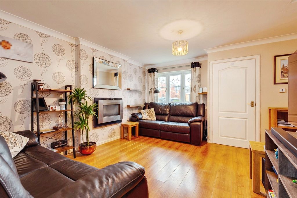 Property photo 2 of 17 Picture No. 05