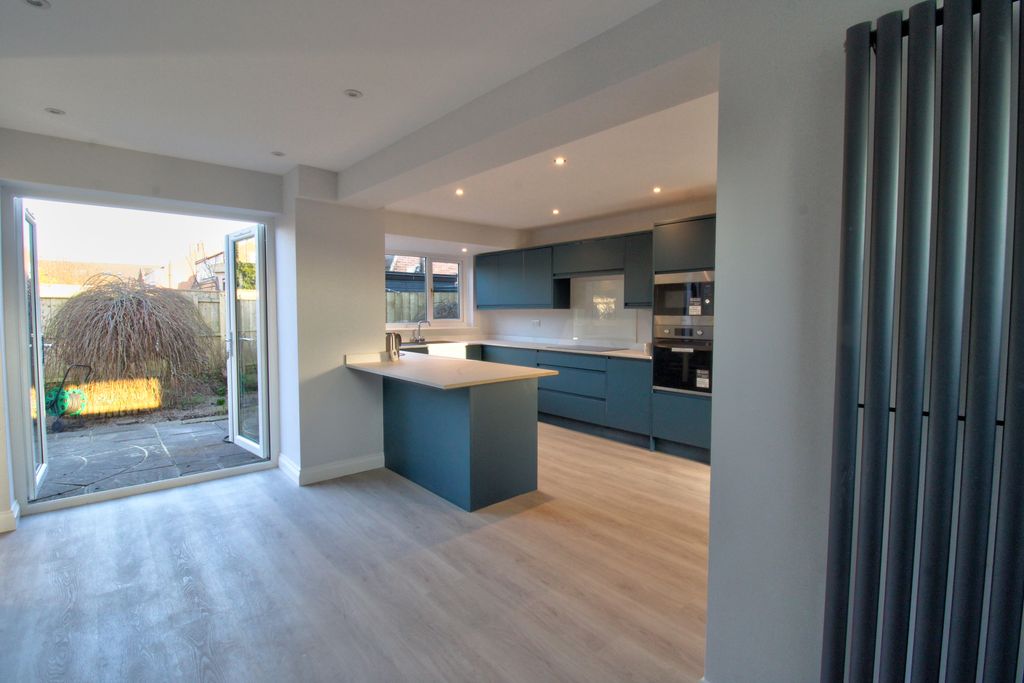 Property photo 3 of 36 Img_2607_8_9