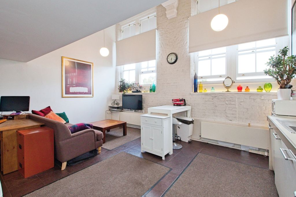 Property photo 2 of 15 Living Room