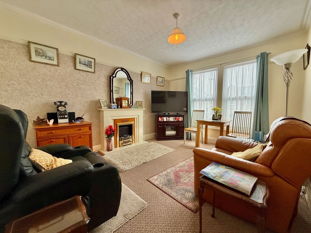 Property photo 2 of 15 Photo 16