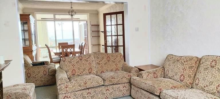 Property photo 3 of 10 Photo 3