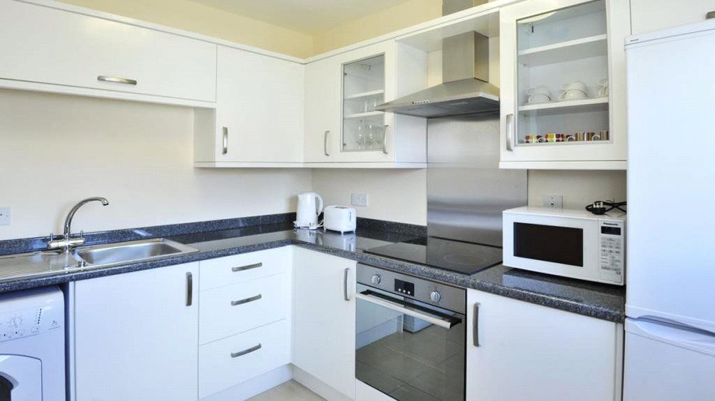 Property photo 2 of 5 Kitchen