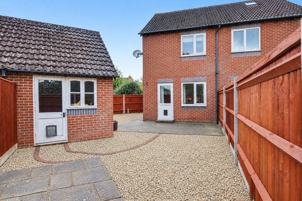 Property photo 3 of 11
