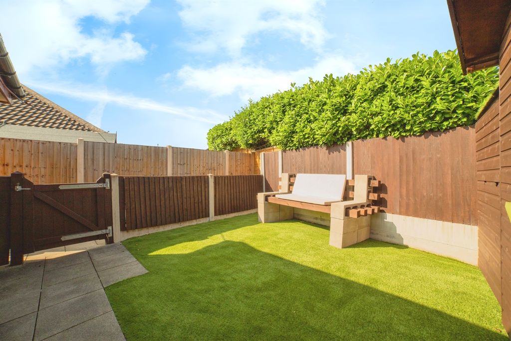 Property photo 2 of 16