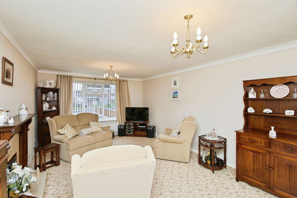 Property photo 3 of 20