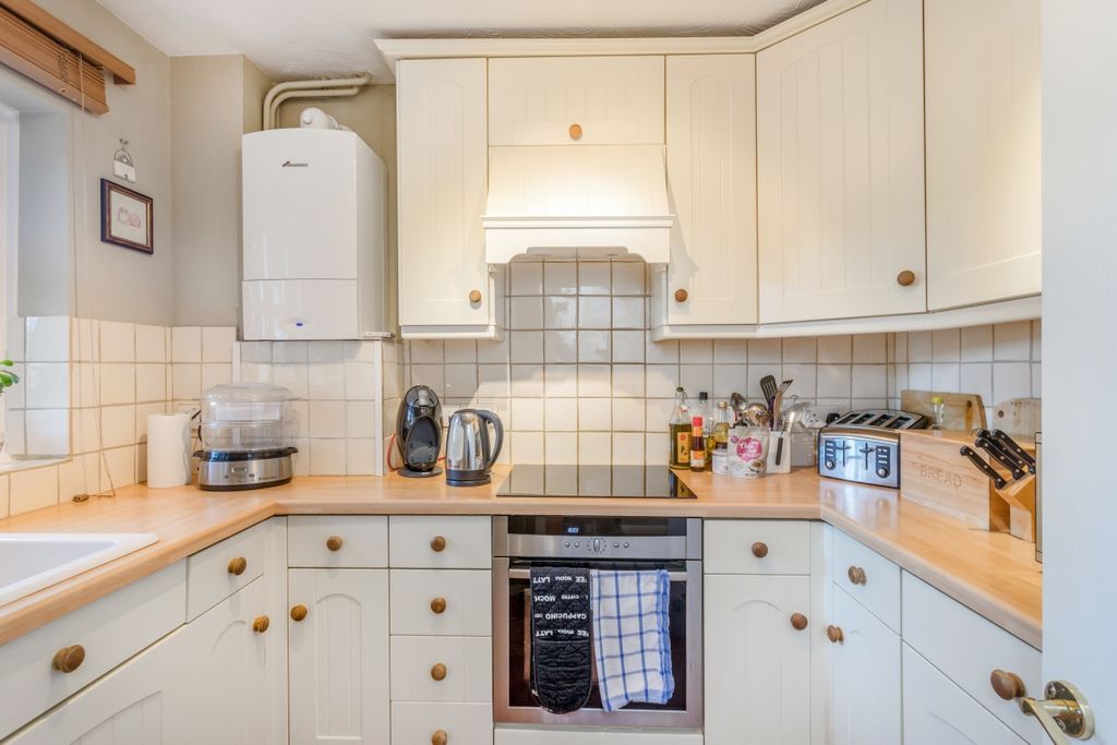 Property photo 3 of 7