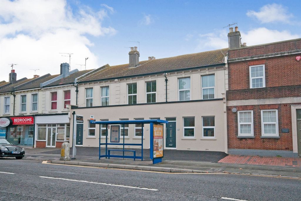 Property photo 1 of 6 Exterior