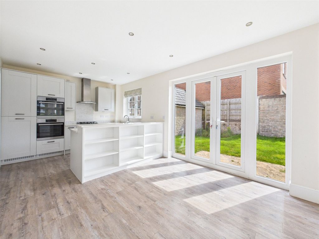 Property photo 2 of 17 Kitchen Dining Room