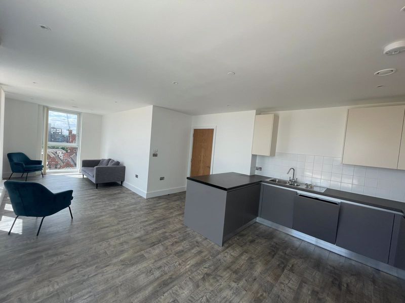 Property photo 2 of 13 Photo 9