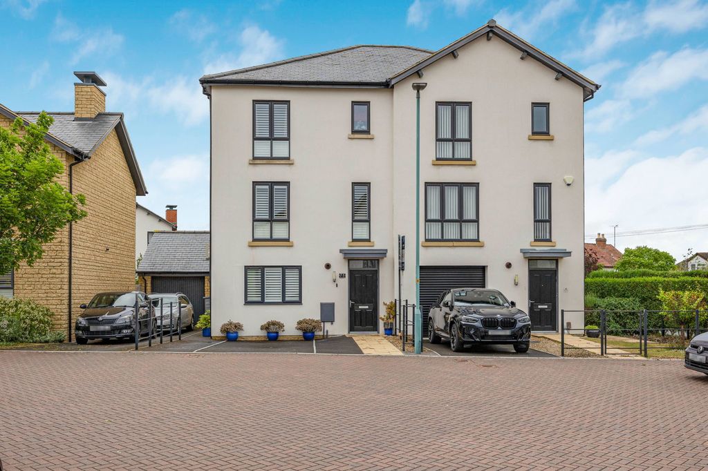 Property photo 1 of 26