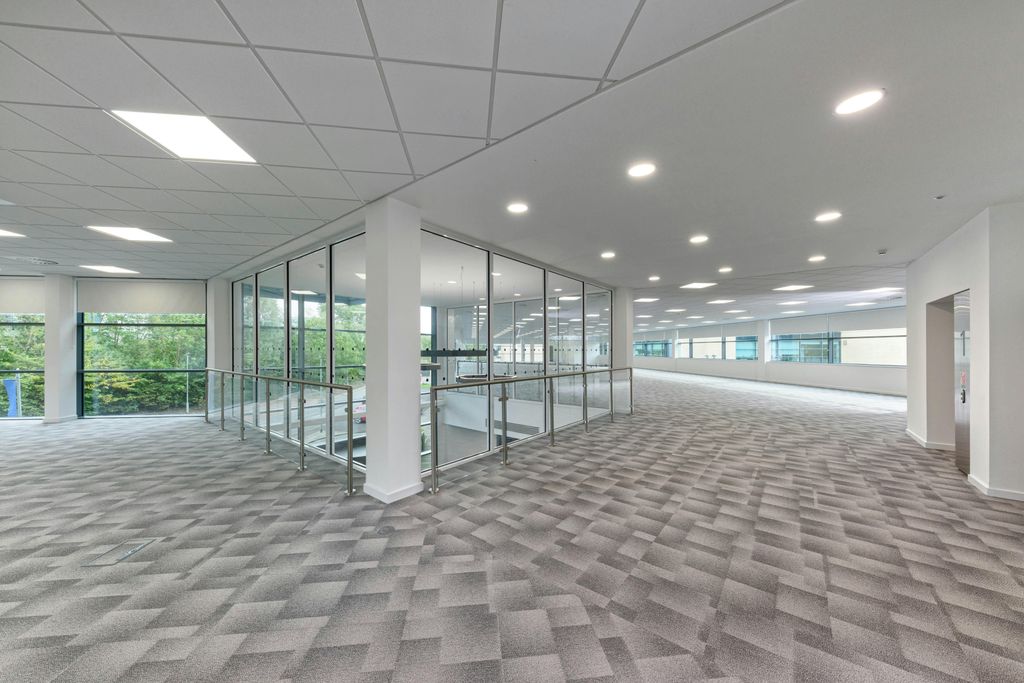 Property photo 2 of 10 032.Jpg