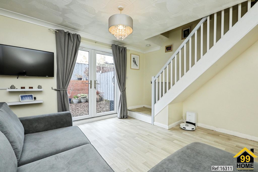 Property photo 2 of 20 Photo 1