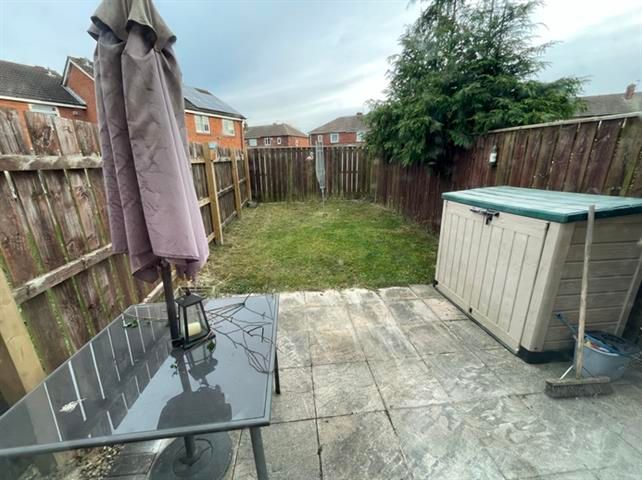 Property photo 2 of 7 Garden