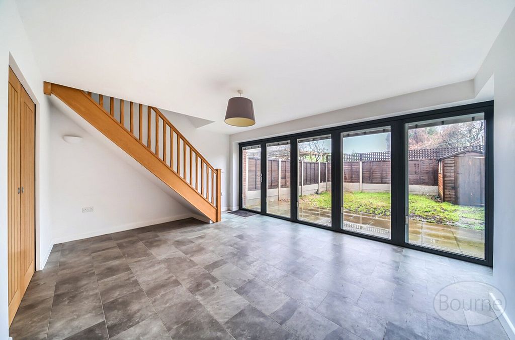 Property photo 2 of 21 Picture No. 05