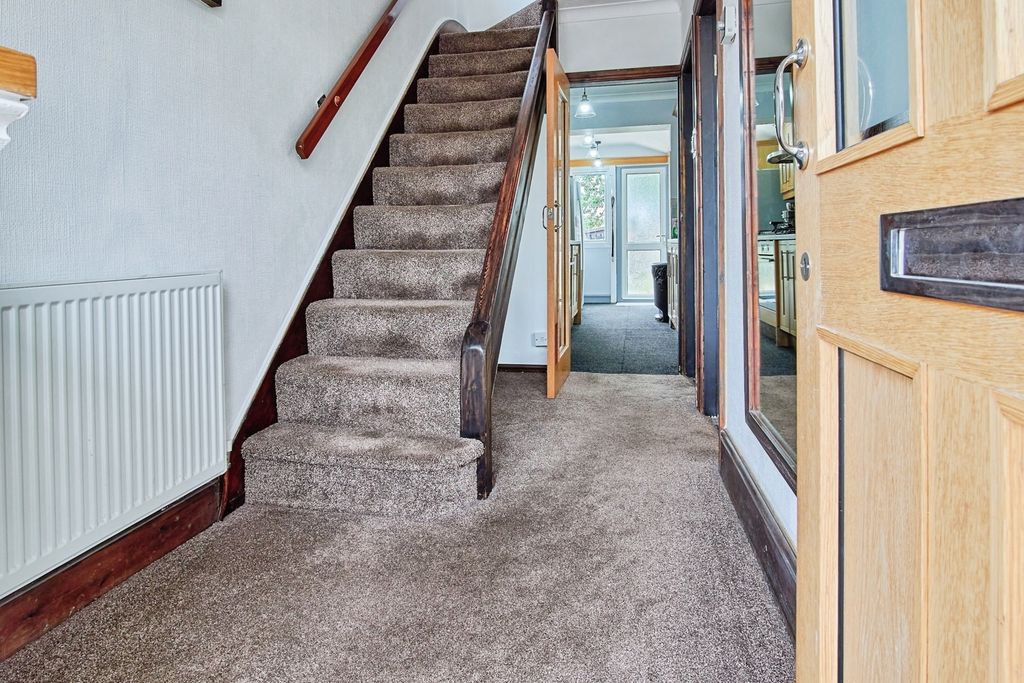 Property photo 3 of 20 Pbox-Img.Jpg