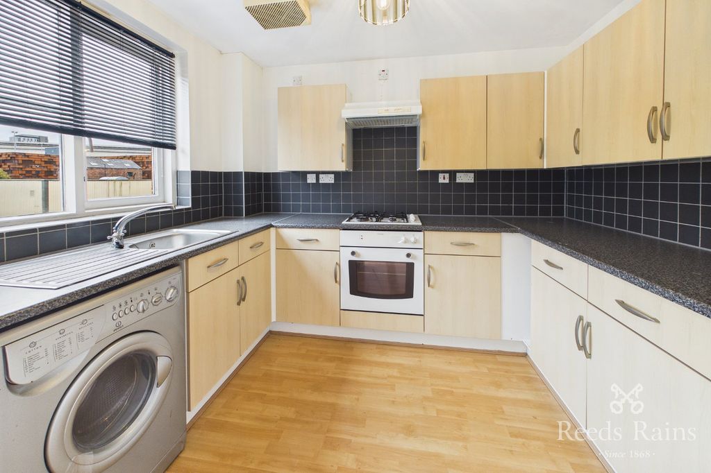 Property photo 3 of 12 Picture No. 04