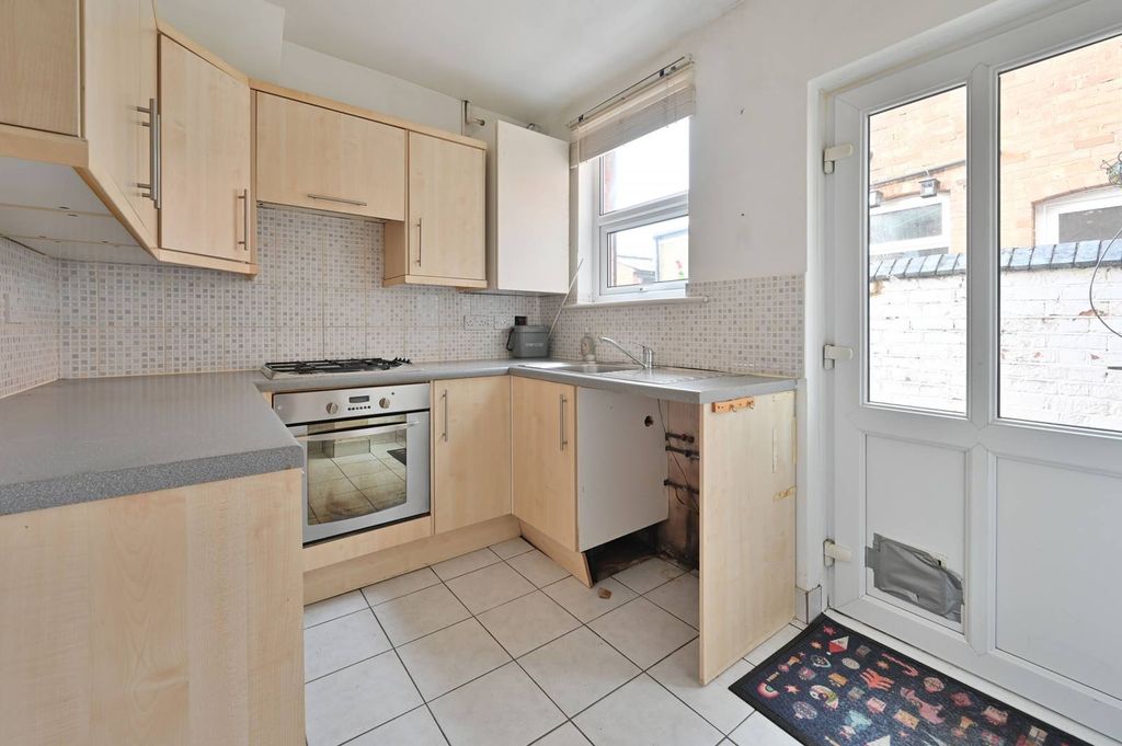 Property photo 3 of 15