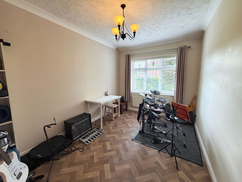 Property photo 3 of 23 E38Fdf085Eceaaa2005Fe9600Eaa8A59Bf38838A.Jpeg