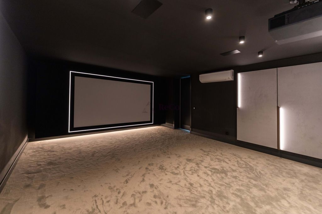 Property photo 3 of 29