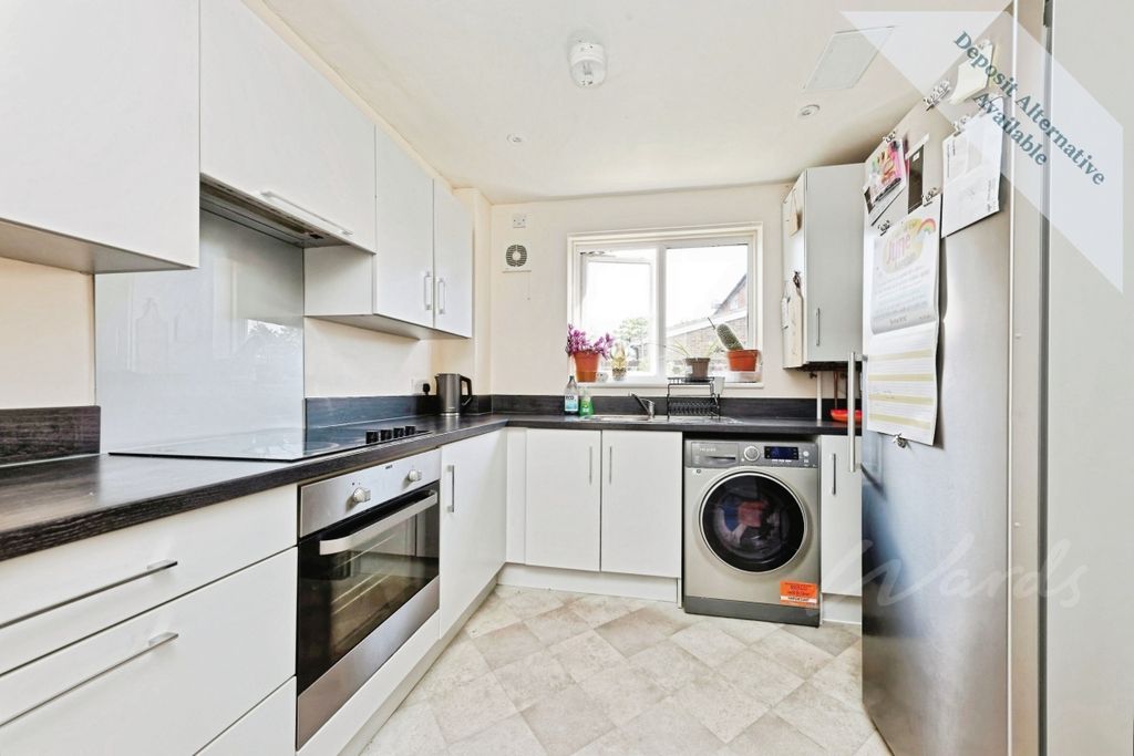 Property photo 3 of 13 Kitchen