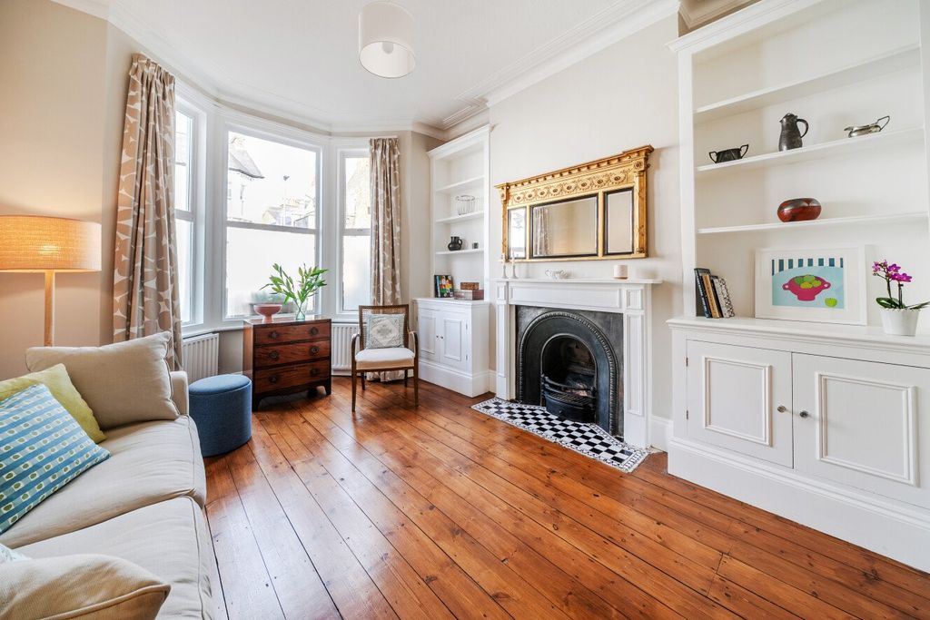 Property photo 2 of 16 Picture No. 19