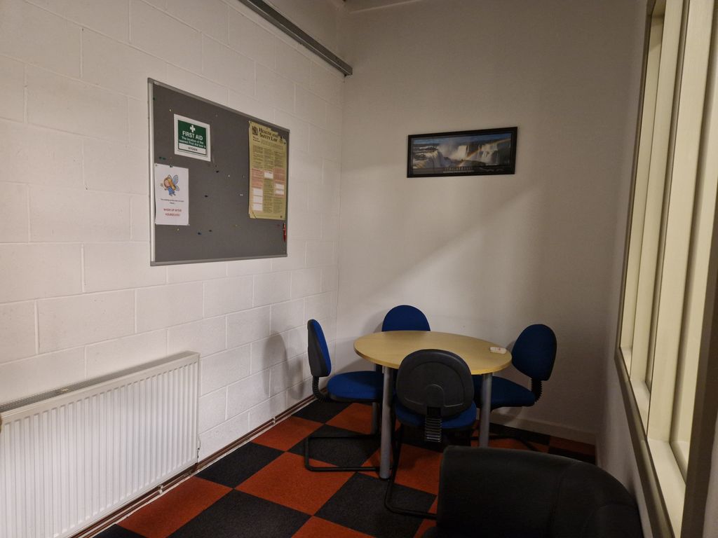 Property photo 3 of 6