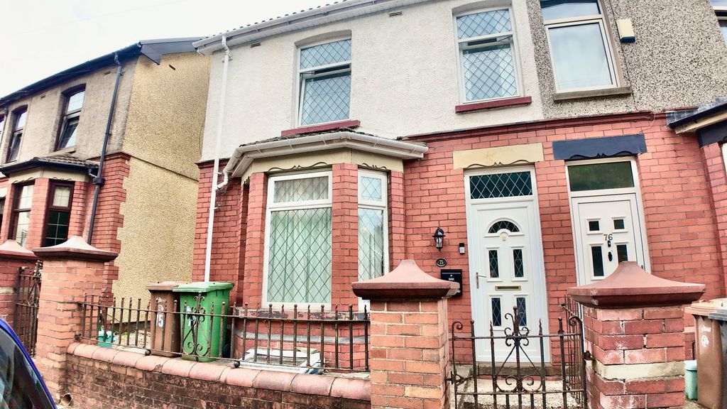 Property photo 1 of 40