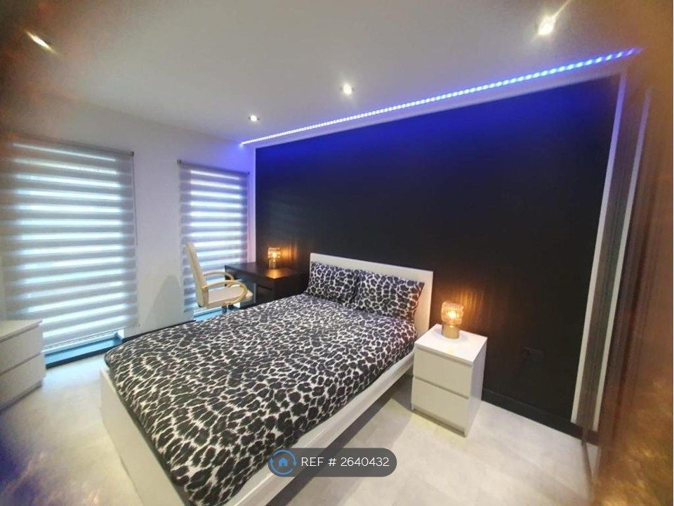 Property photo 3 of 34 Master Bedroom