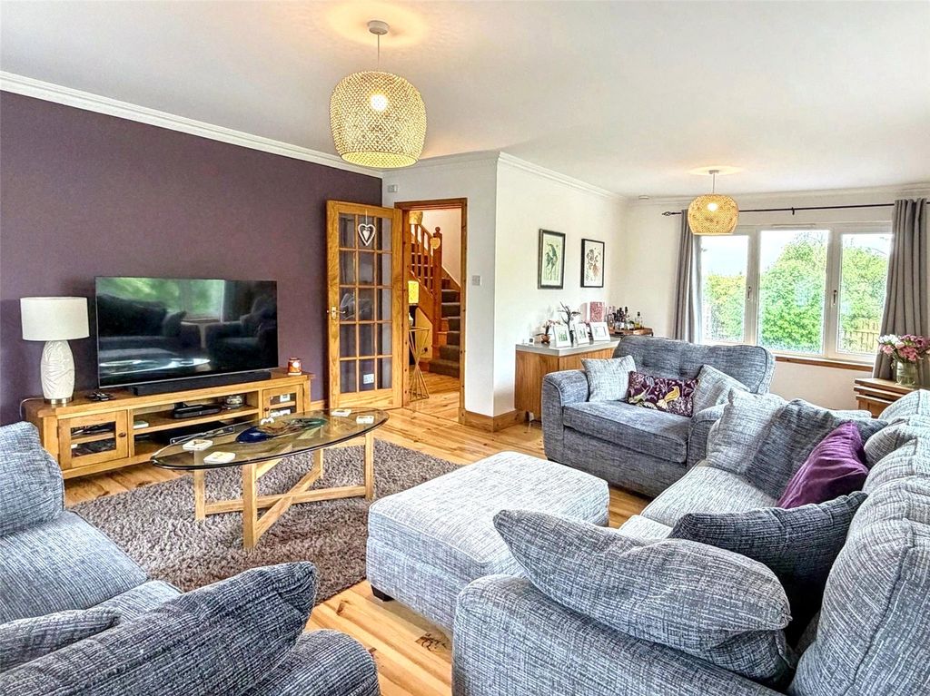 Property photo 3 of 19 Picture No. 04