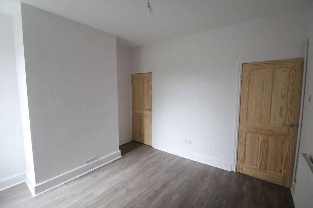 Property photo 3 of 12 Rear Reception Room