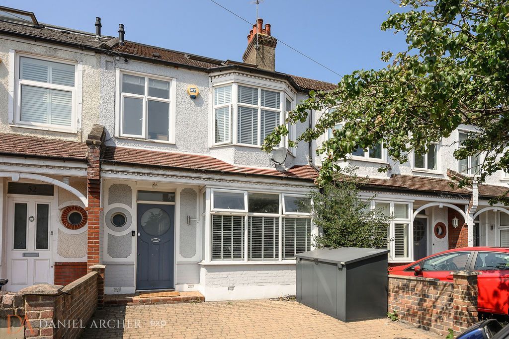Property photo 1 of 31