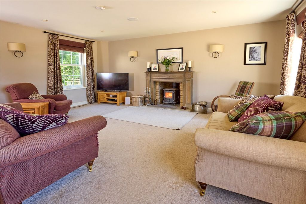 Property photo 3 of 17 Drawing Room