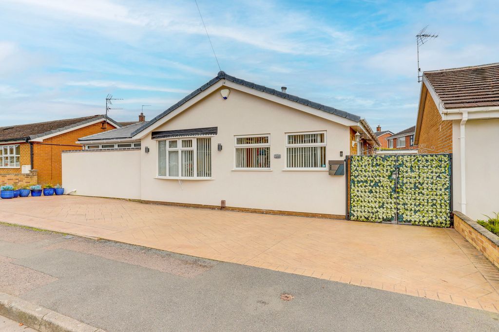 Property photo 1 of 30