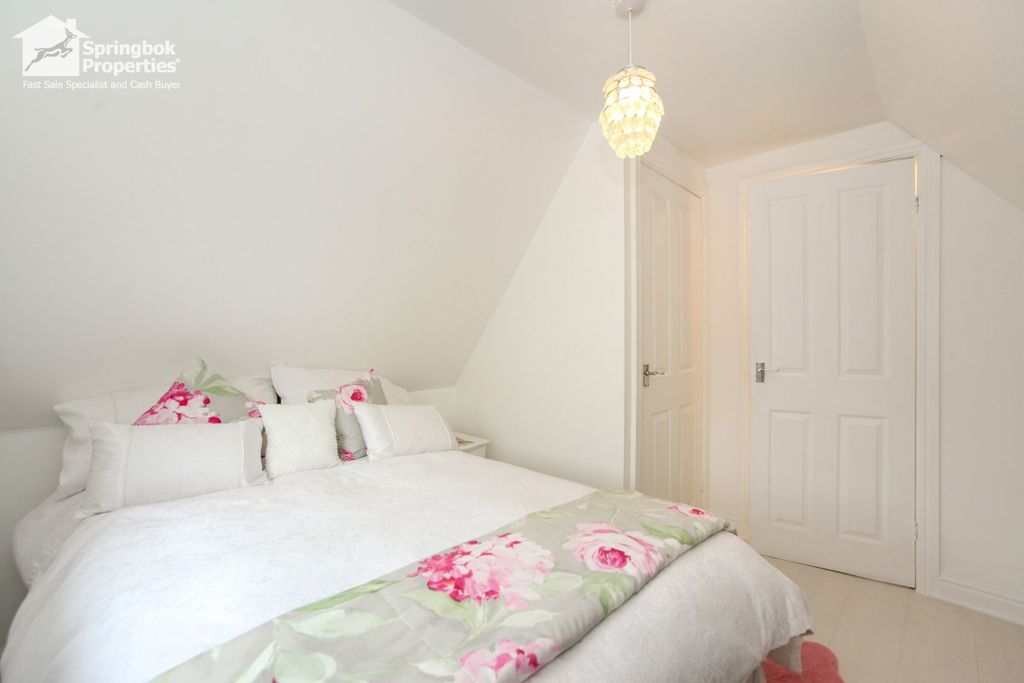 Additional image 15 of 6 bed detached house for saleBritannia Villas, Britannia Terrace, Blackwood, Gwent NP12