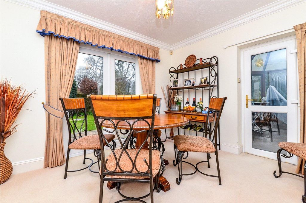 Property photo 3 of 19 Picture No. 34