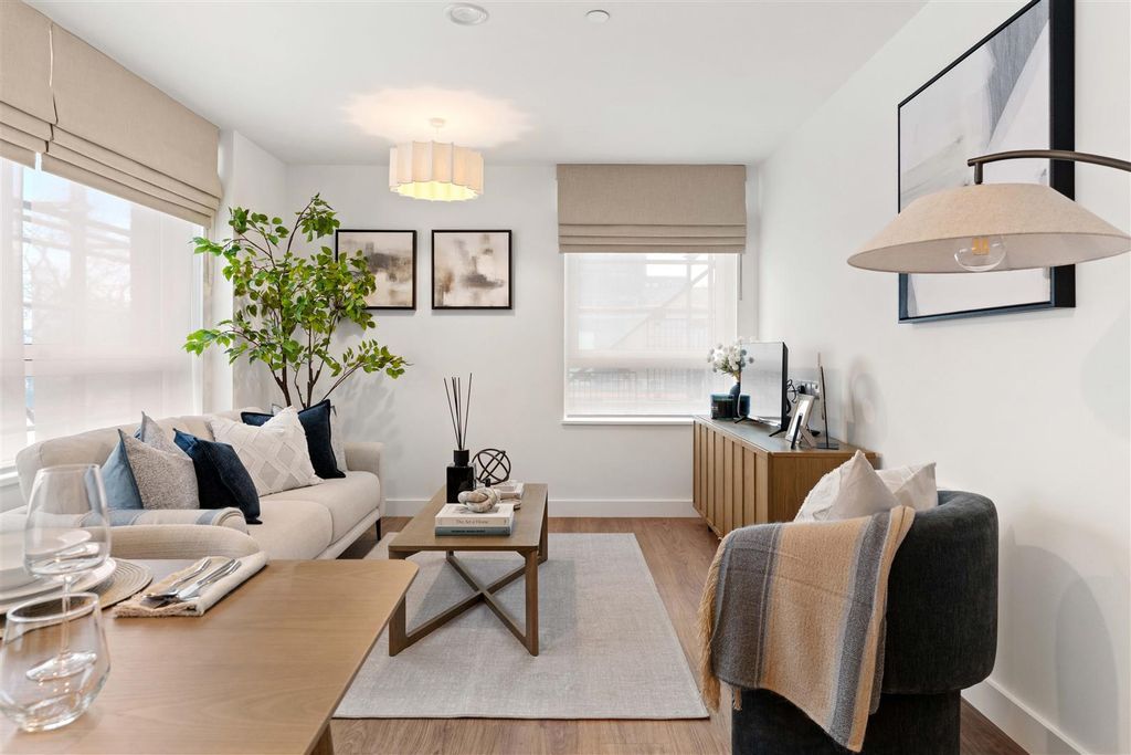 Property photo 1 of 21 1