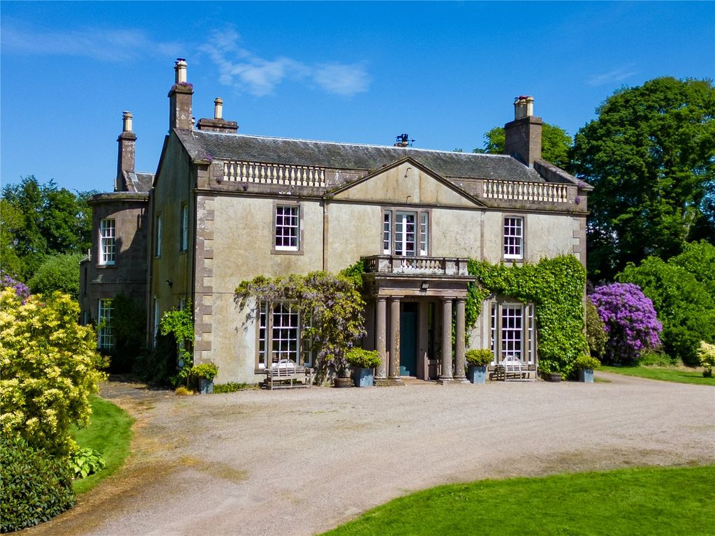 Property photo 3 of 32 Front Of House