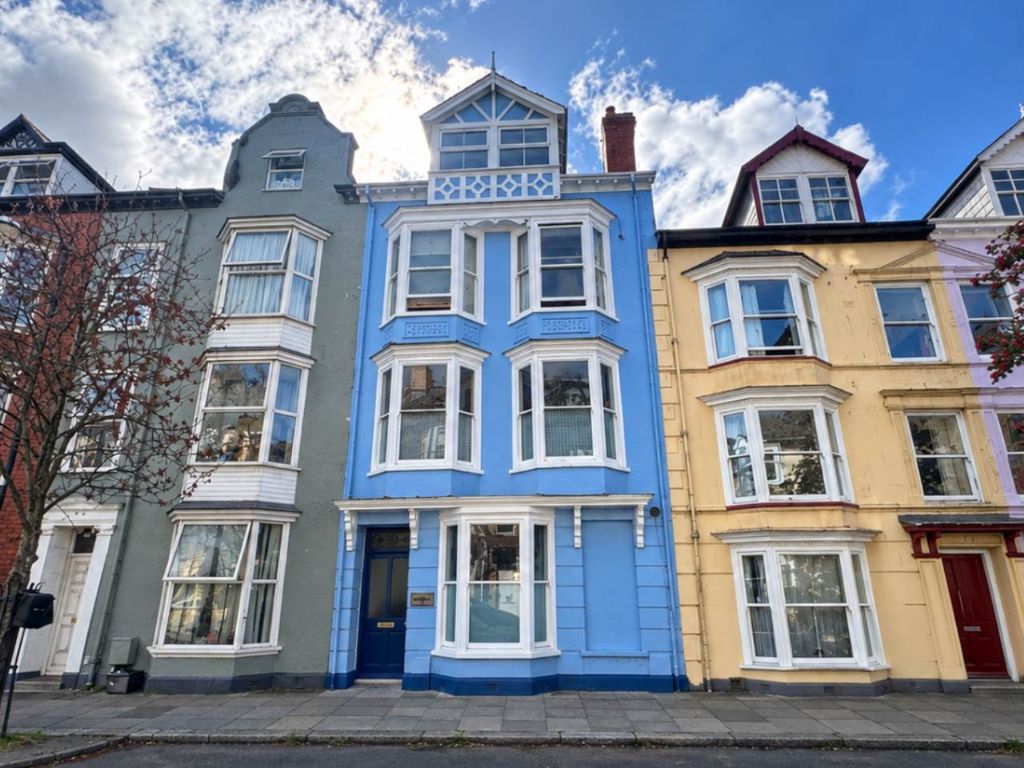 Property photo 1 of 10 1