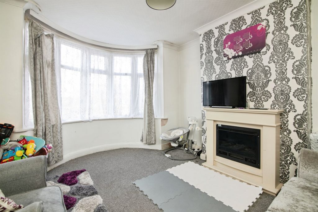 Property photo 2 of 11