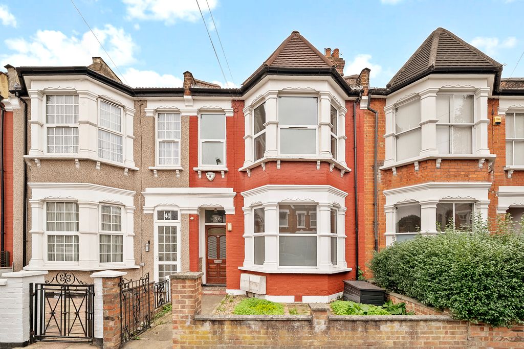 Property photo 3 of 13