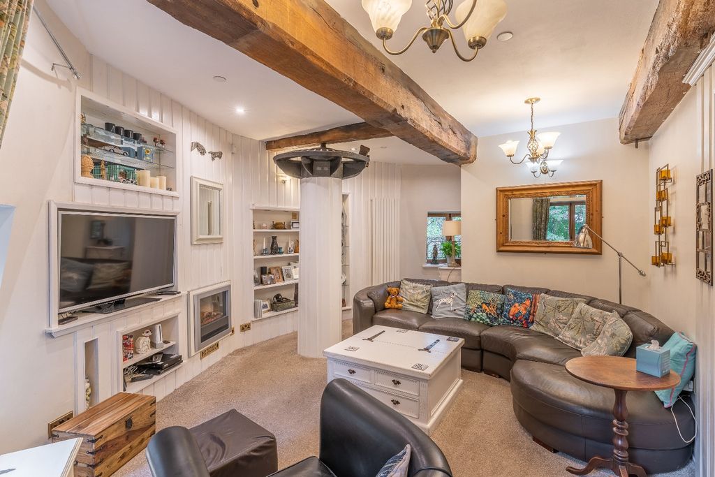 Property photo 2 of 27 3100016