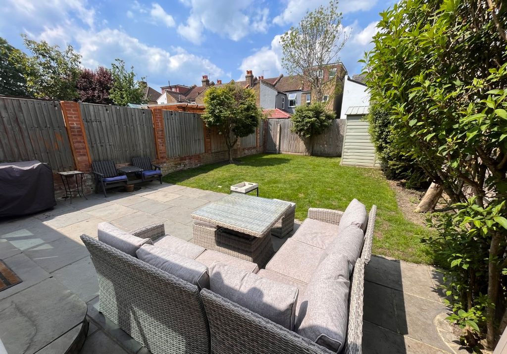 Property photo 3 of 15 Picture No. 23