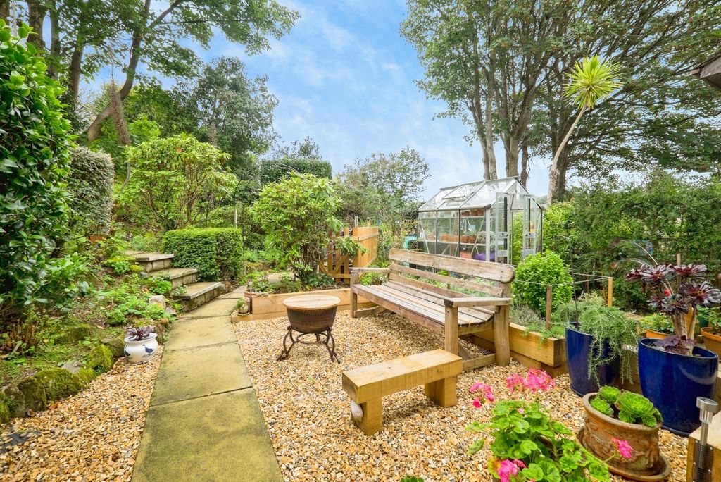 Property photo 2 of 24 Pbox-Img.Jpg