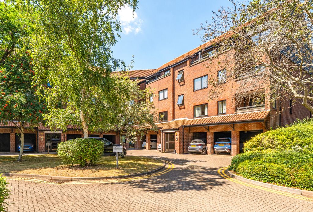 Property photo 1 of 17 1-6A56Ac48c136B-1...